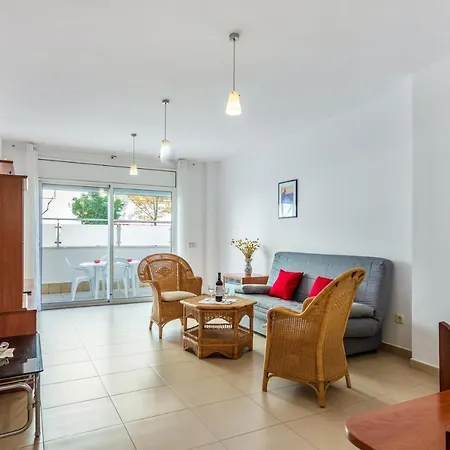 Elegant In 85 M² With Pool Lloret de Mar