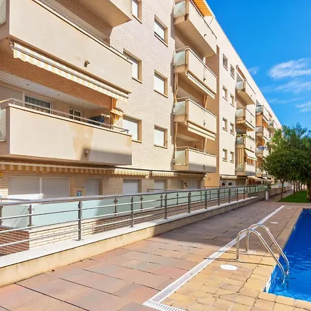 Elegant In Lloret De Mar, 85 M² With Pool Daire