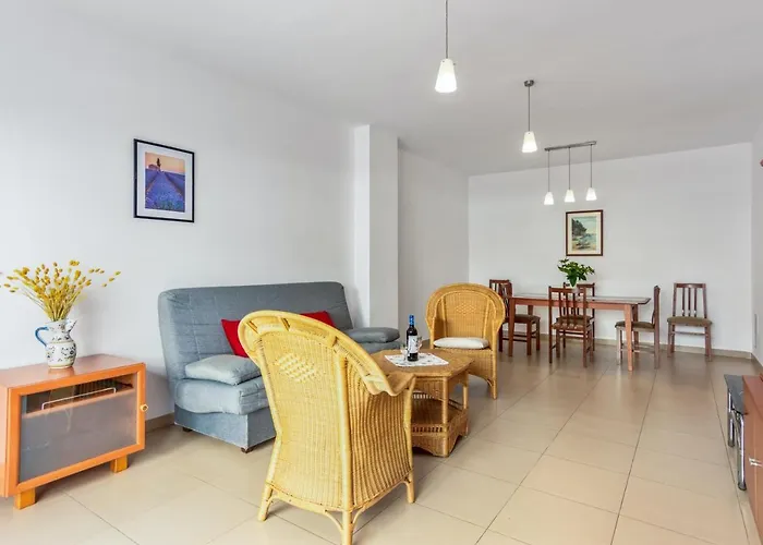 Elegant In Lloret De Mar, 85 M² With Pool Daire